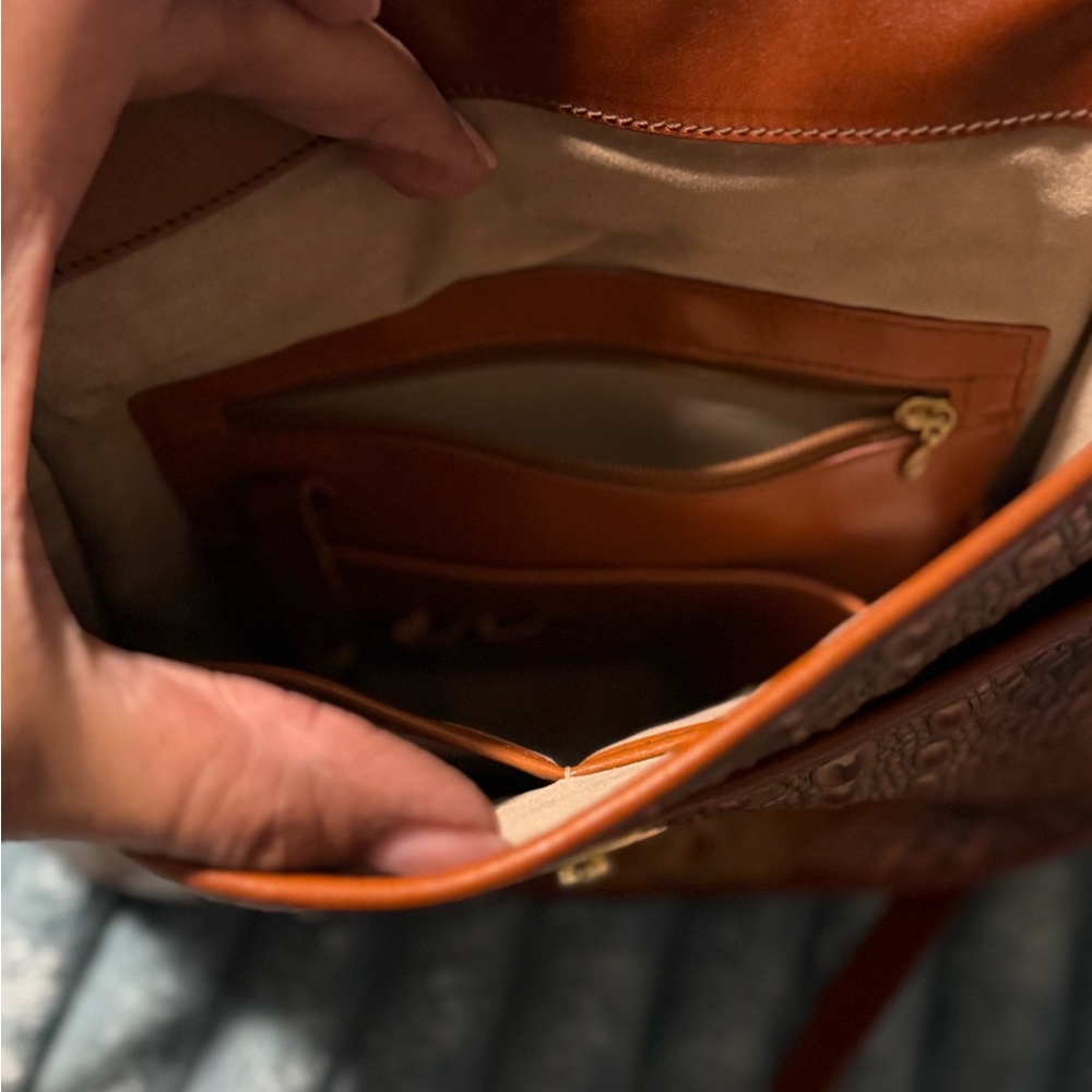Vintage Brahmin Pecan Crossbody w/Top Handle - Picture 3 of 8